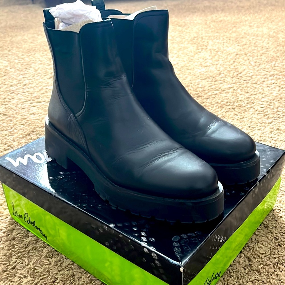 Sam Edelman Justina Lug Chelsea Boots